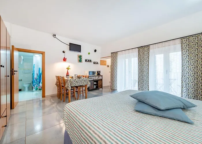 Il Blu & Infinityfly アパート バーリ